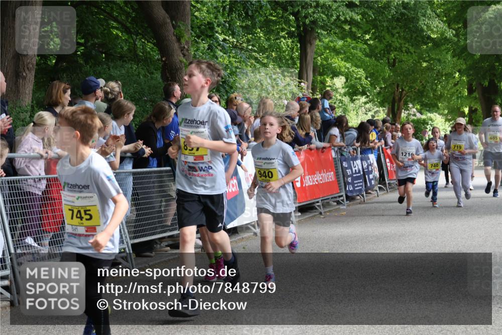 17.05.2025 - Störlauf Strokosch-Dieckow http://msf.ph/oto/7848799 17.05.2025 14:11:40 Ziel 745, 940, 40, 1216, 740, 719, 695 meine-sportfotos.de