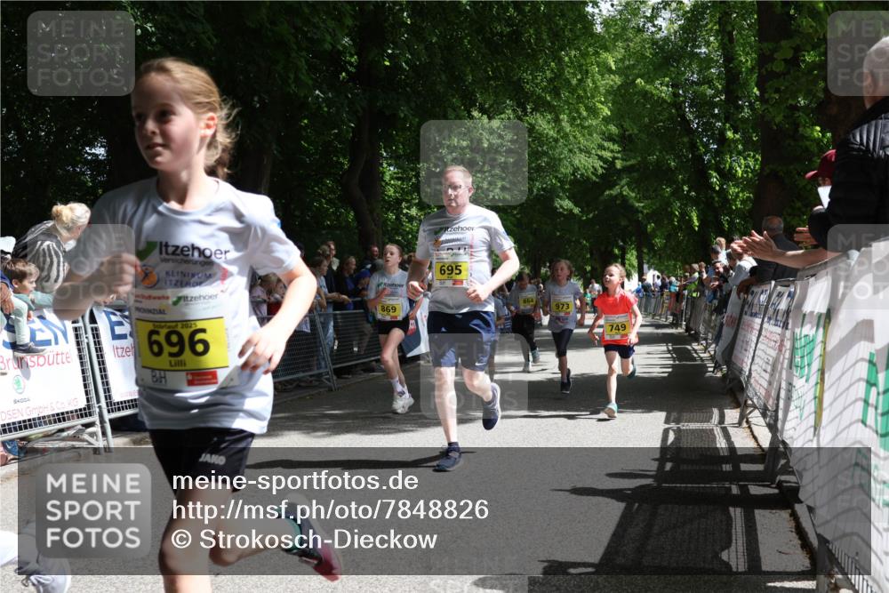 17.05.2025 - Störlauf Strokosch-Dieckow http://msf.ph/oto/7848826 17.05.2025 14:11:47 Ziel 695, 2025, 696, 869, 864, 973, 749 meine-sportfotos.de