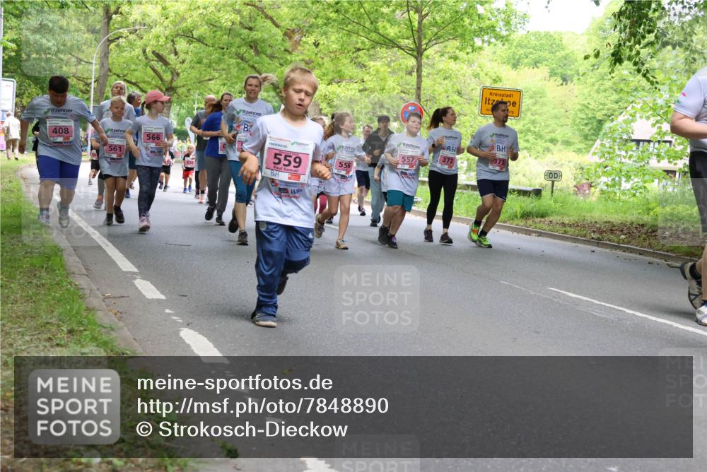 17.05.2025 - Störlauf Strokosch-Dieckow http://msf.ph/oto/7848890 17.05.2025 13:46:58 Laufen 408, 561, 566, 559, 557, 556 meine-sportfotos.de