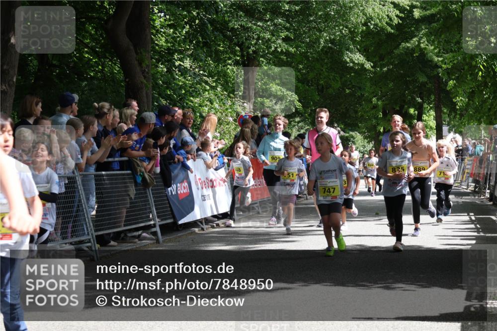 17.05.2025 - Störlauf Strokosch-Dieckow http://msf.ph/oto/7848950 17.05.2025 14:12:55 Ziel 848, 909, 51, 747, 844, 835, 889 meine-sportfotos.de