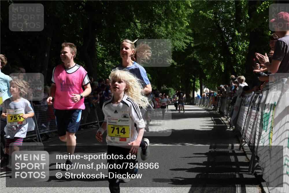17.05.2025 - Störlauf Strokosch-Dieckow http://msf.ph/oto/7848966 17.05.2025 14:12:59 Ziel 751, 2025, 714 meine-sportfotos.de