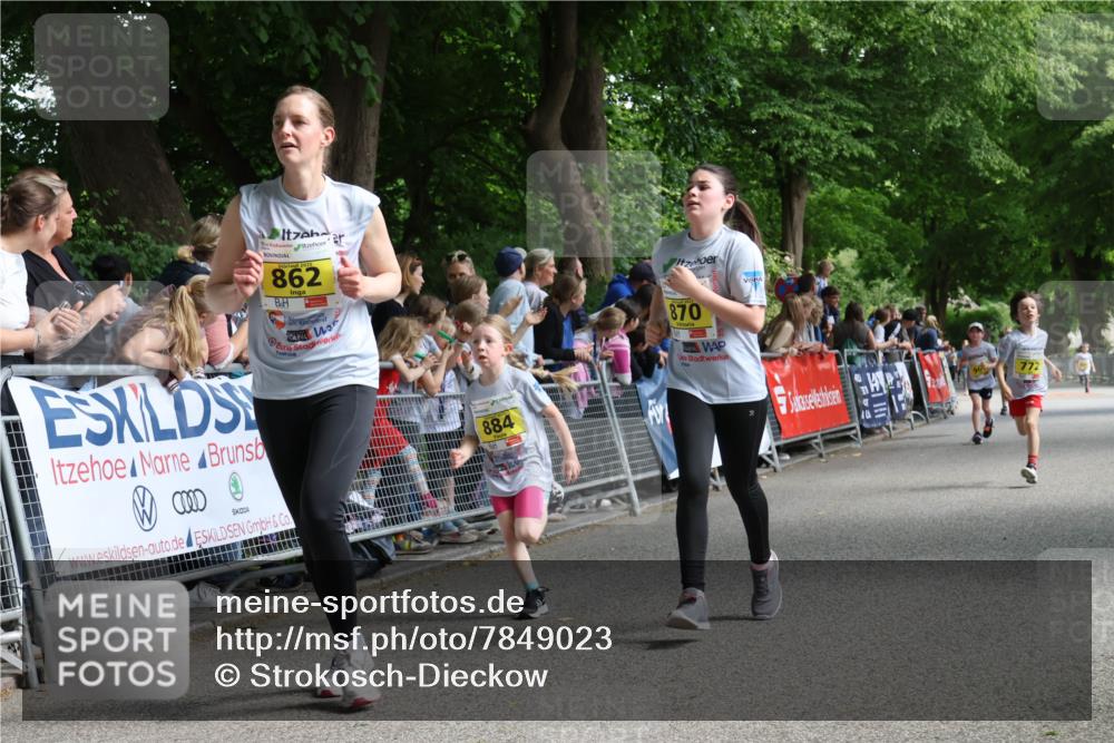 17.05.2025 - Störlauf Strokosch-Dieckow http://msf.ph/oto/7849023 17.05.2025 14:13:29 Ziel 0000, 2025, 862, 884, 870, 20, 5772 meine-sportfotos.de
