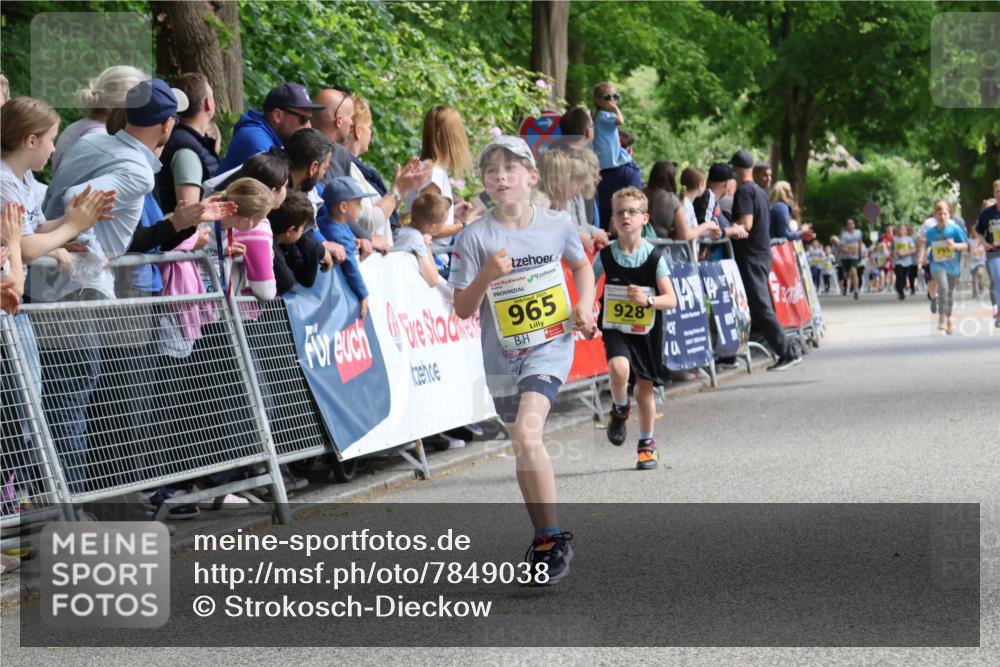 17.05.2025 - Störlauf Strokosch-Dieckow http://msf.ph/oto/7849038 17.05.2025 14:13:34 Ziel 2025, 965, 928 meine-sportfotos.de