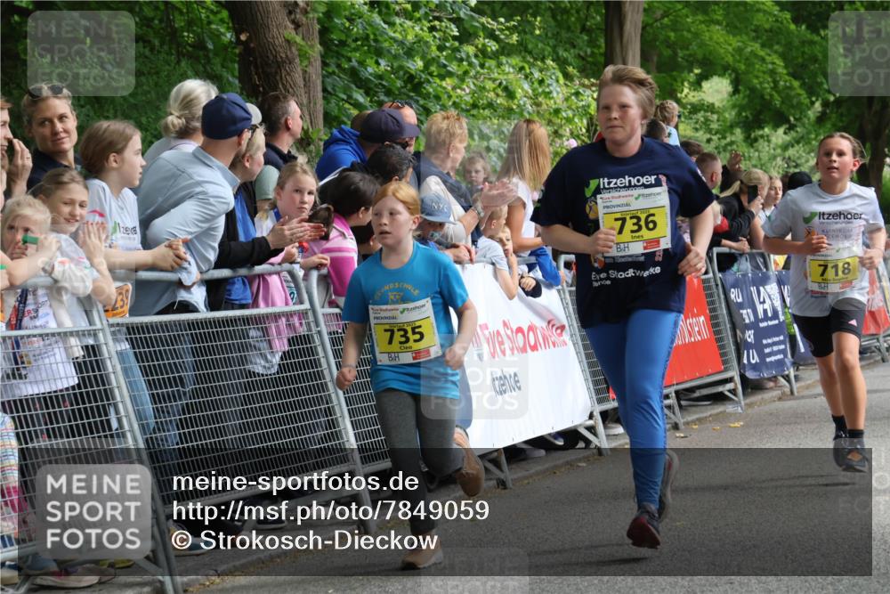 17.05.2025 - Störlauf Strokosch-Dieckow http://msf.ph/oto/7849059 17.05.2025 14:13:43 Ziel 735, 736, 40, 718 meine-sportfotos.de
