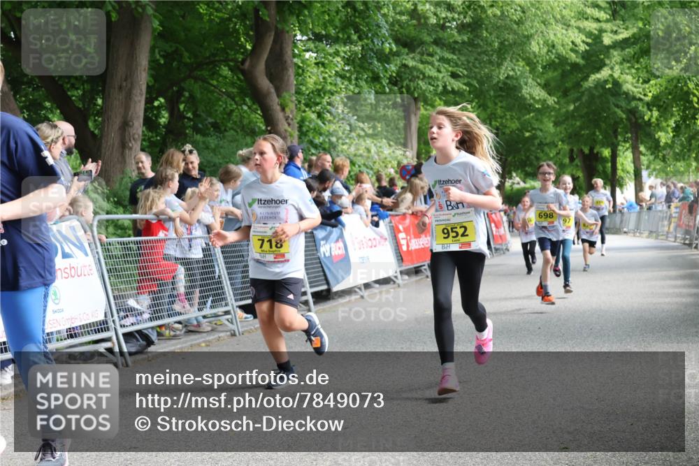 17.05.2025 - Störlauf Strokosch-Dieckow http://msf.ph/oto/7849073 17.05.2025 14:13:46 Ziel 718, 952, 698 meine-sportfotos.de