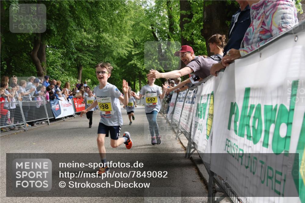 17.05.2025 - Störlauf Strokosch-Dieckow http://msf.ph/oto/7849082 17.05.2025 14:13:48 Ziel 856, 698, 697 meine-sportfotos.de
