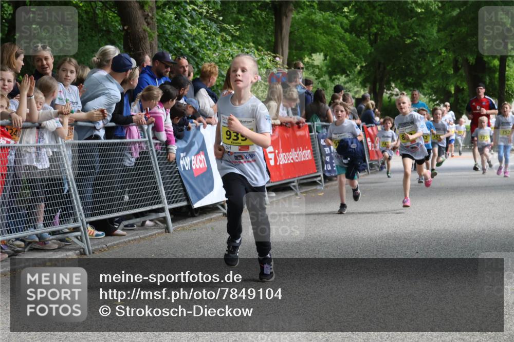 17.05.2025 - Störlauf Strokosch-Dieckow http://msf.ph/oto/7849104 17.05.2025 14:13:55 Ziel 939, 725, 752 meine-sportfotos.de