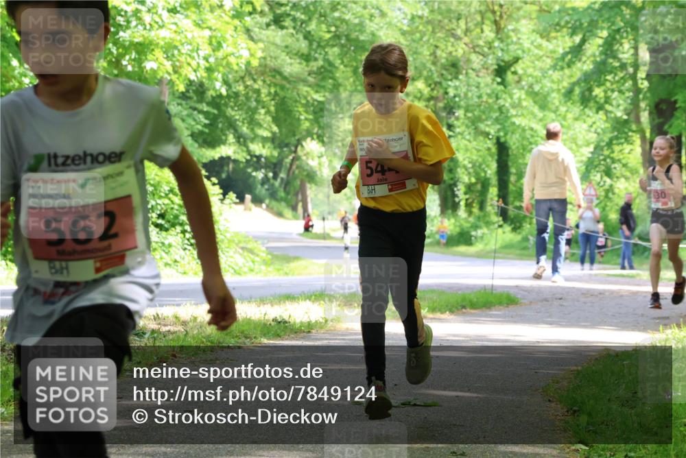 17.05.2025 - Störlauf Strokosch-Dieckow http://msf.ph/oto/7849124 17.05.2025 13:53:32 Laufen 562, 54, 30 meine-sportfotos.de