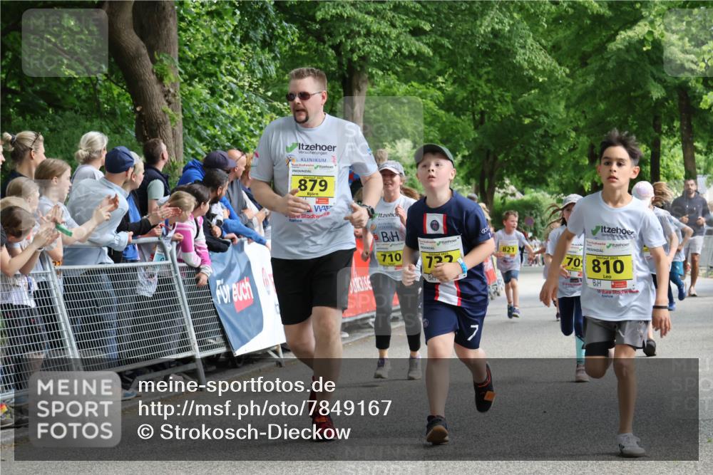 17.05.2025 - Störlauf Strokosch-Dieckow http://msf.ph/oto/7849167 17.05.2025 14:14:19 Ziel 879, 710, 7, 821, 2025, 70, 810 meine-sportfotos.de