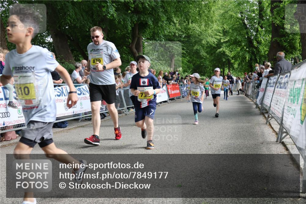 17.05.2025 - Störlauf Strokosch-Dieckow http://msf.ph/oto/7849177 17.05.2025 14:14:20 Ziel 10, 879, 709, 942 meine-sportfotos.de