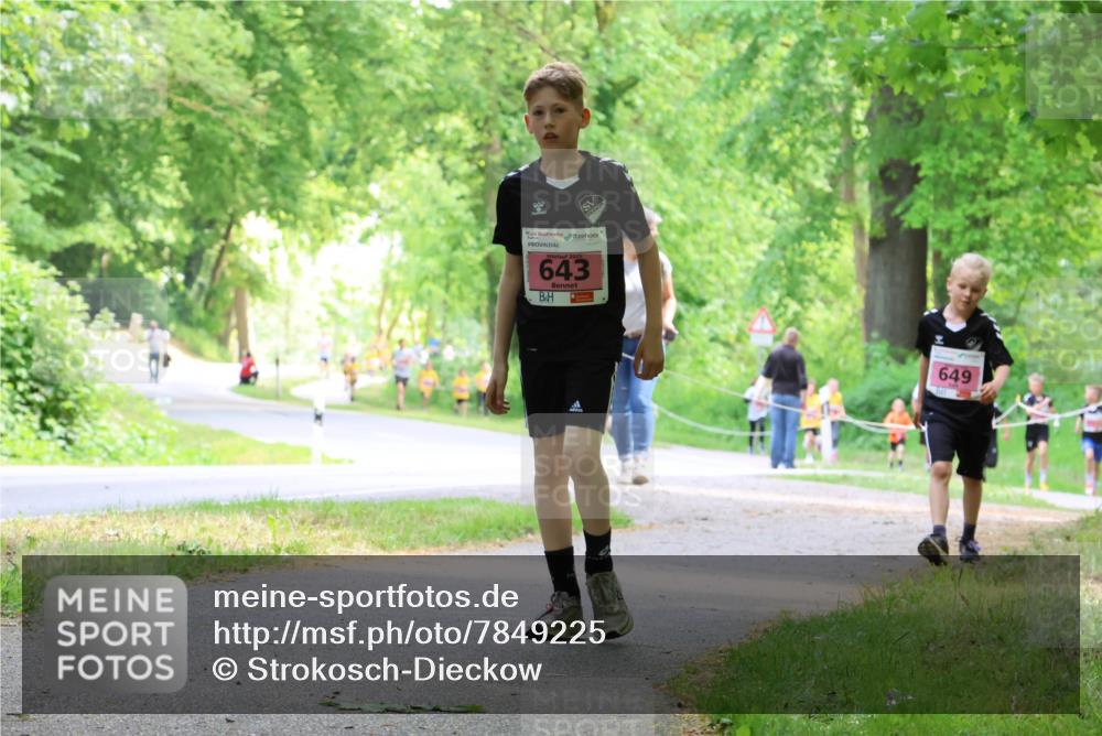 17.05.2025 - Störlauf Strokosch-Dieckow http://msf.ph/oto/7849225 17.05.2025 13:53:57 Laufen 643, 649 meine-sportfotos.de