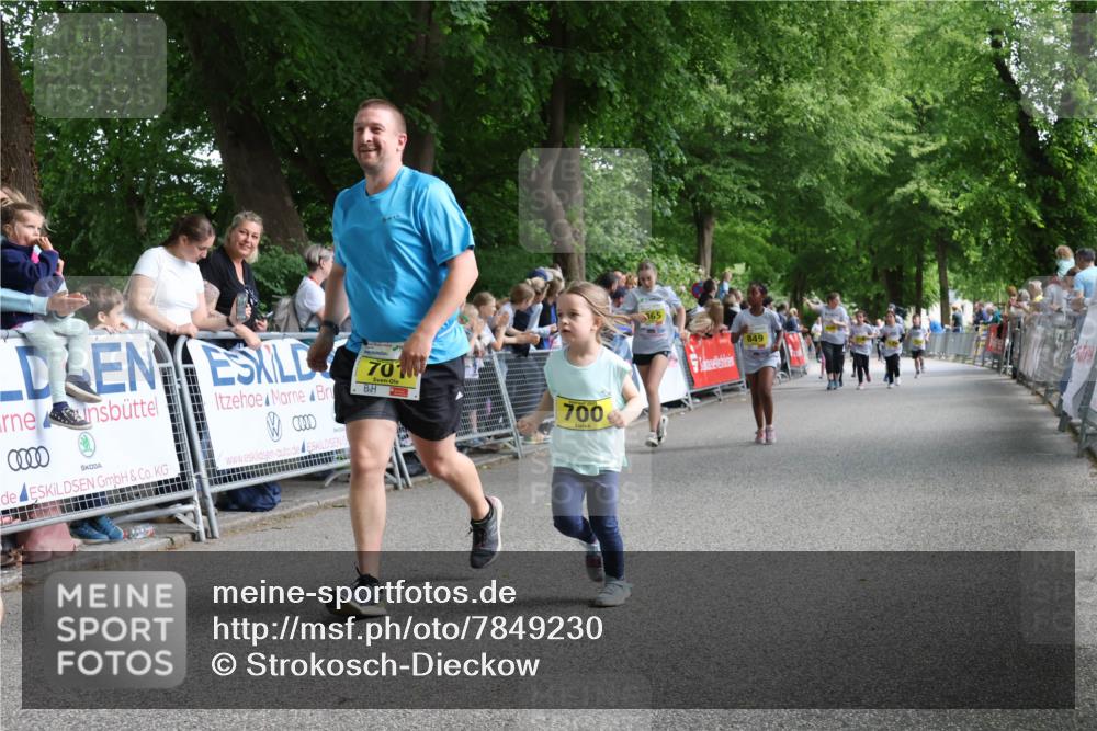 17.05.2025 - Störlauf Strokosch-Dieckow http://msf.ph/oto/7849230 17.05.2025 14:14:51 Ziel 0000, 70, 700, 365, 849 meine-sportfotos.de