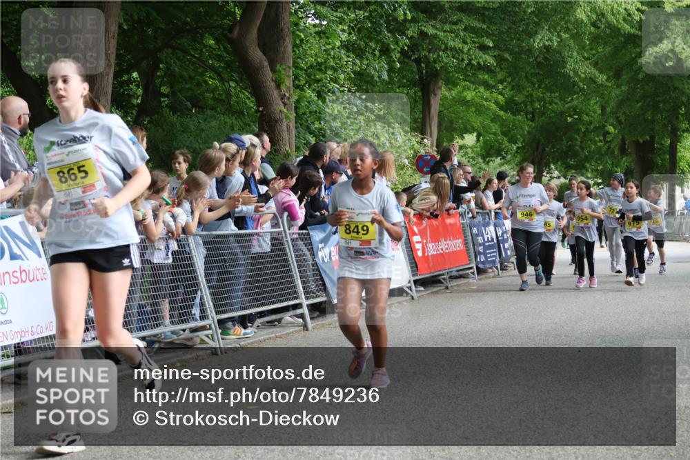 17.05.2025 - Störlauf Strokosch-Dieckow http://msf.ph/oto/7849236 17.05.2025 14:14:53 Ziel 865, 849, 40, 946, 72, 954, 85, 975 meine-sportfotos.de