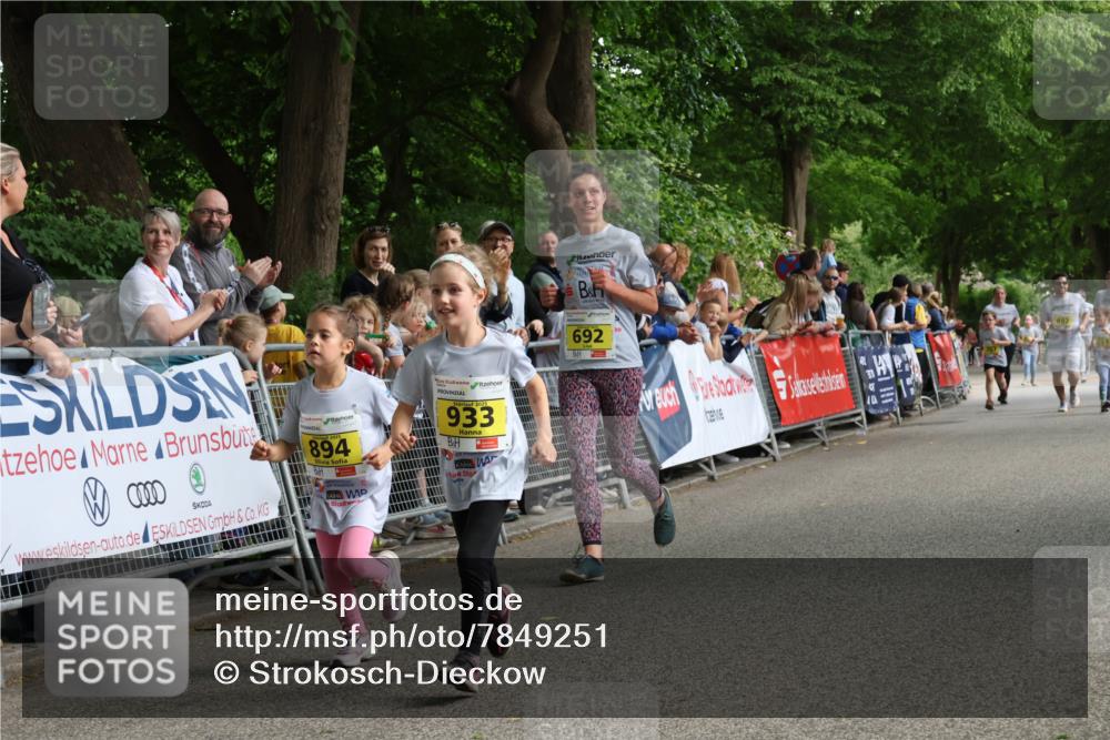 17.05.2025 - Störlauf Strokosch-Dieckow http://msf.ph/oto/7849251 17.05.2025 14:15:00 Ziel 0000, 894, 933, 692 meine-sportfotos.de