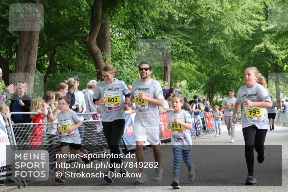 17.05.2025 - Störlauf Strokosch-Dieckow http://msf.ph/oto/7849262 17.05.2025 14:15:08 Ziel 76, 802, 892, 891, 08, 795 meine-sportfotos.de