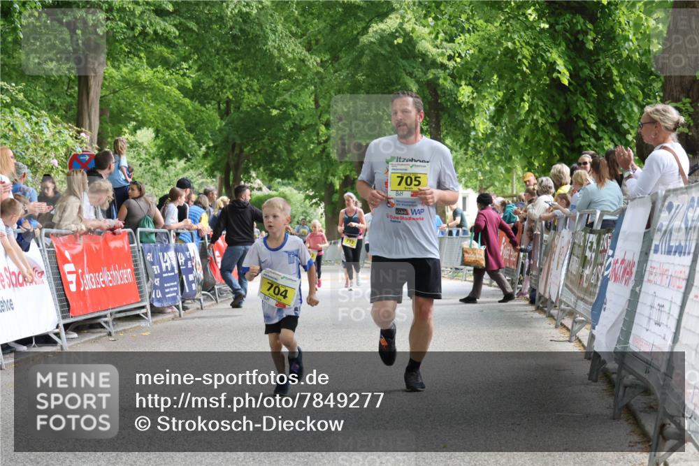 17.05.2025 - Störlauf Strokosch-Dieckow http://msf.ph/oto/7849277 17.05.2025 14:15:16 Ziel 704, 712, 705 meine-sportfotos.de