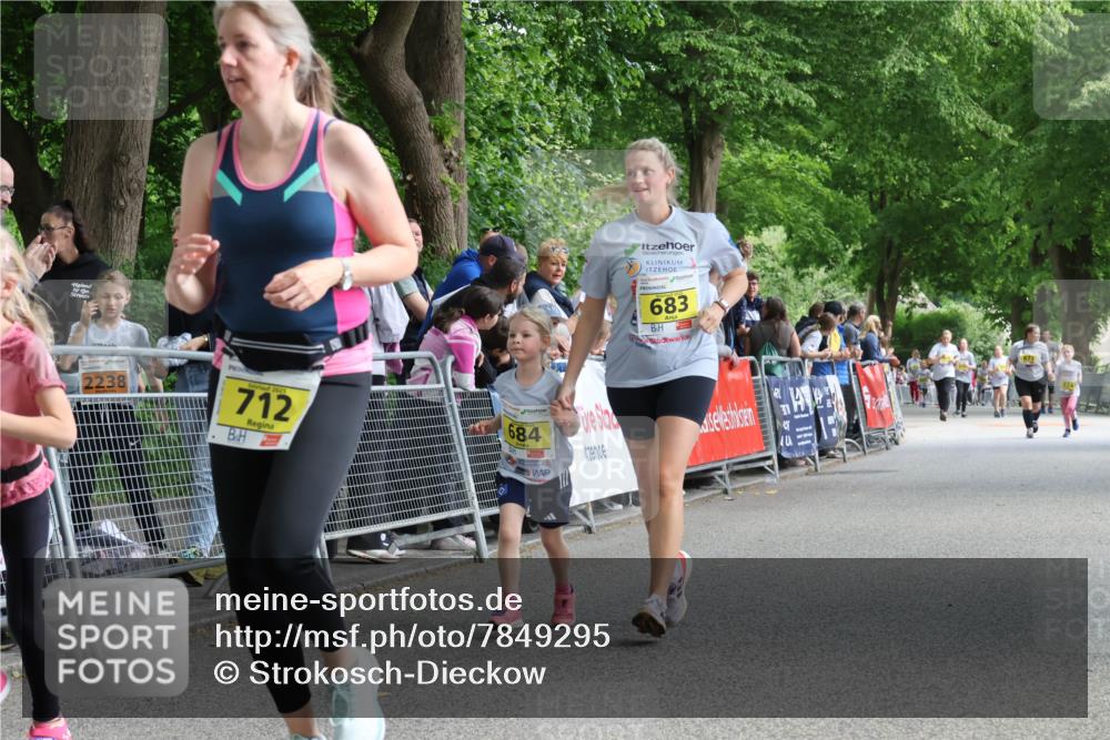 17.05.2025 - Störlauf Strokosch-Dieckow http://msf.ph/oto/7849295 17.05.2025 14:15:29 Ziel 2238, 683, 2025, 712, 684, 40, 874 meine-sportfotos.de