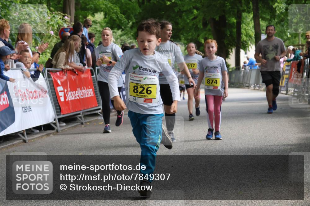 17.05.2025 - Störlauf Strokosch-Dieckow http://msf.ph/oto/7849307 17.05.2025 14:15:43 Ziel 2025, 826, 917, 874 meine-sportfotos.de