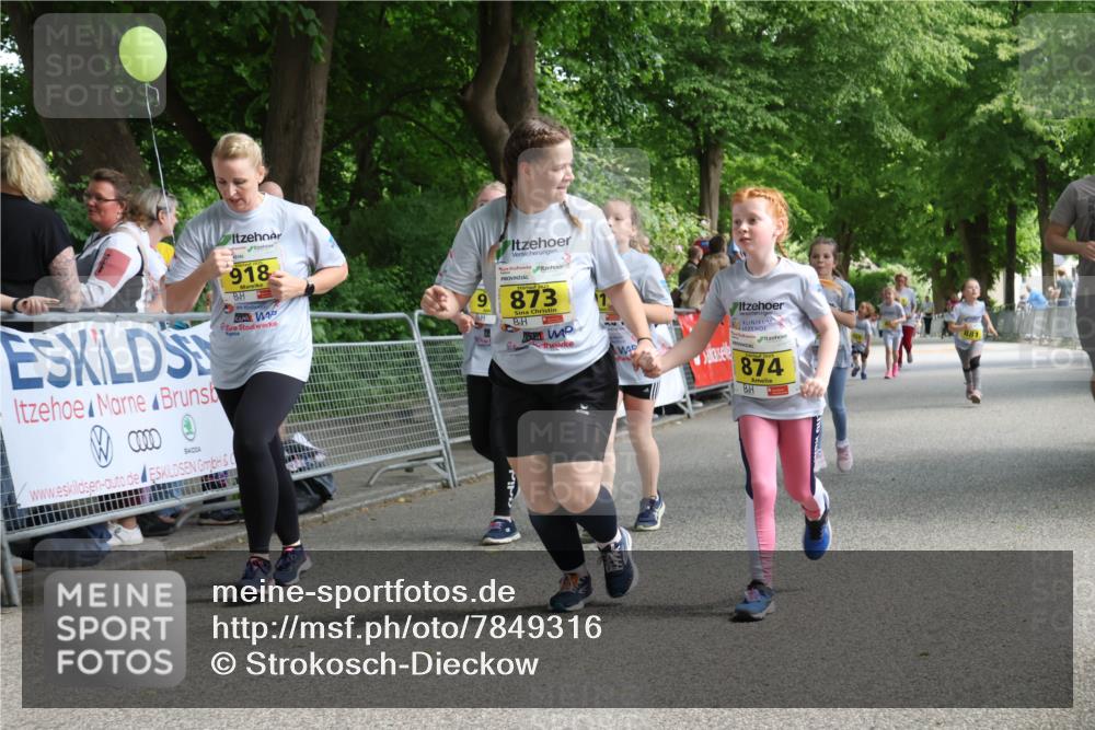 17.05.2025 - Störlauf Strokosch-Dieckow http://msf.ph/oto/7849316 17.05.2025 14:15:48 Ziel 918, 9, 873, 874, 881 meine-sportfotos.de