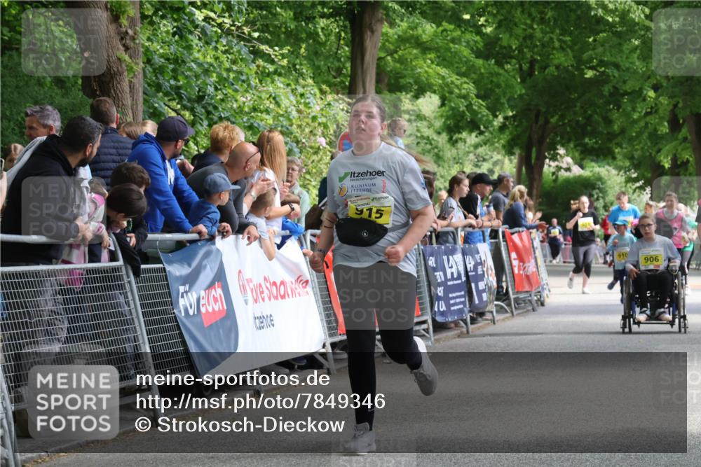 17.05.2025 - Störlauf Strokosch-Dieckow http://msf.ph/oto/7849346 17.05.2025 14:16:14 Ziel 915, 910, 906 meine-sportfotos.de