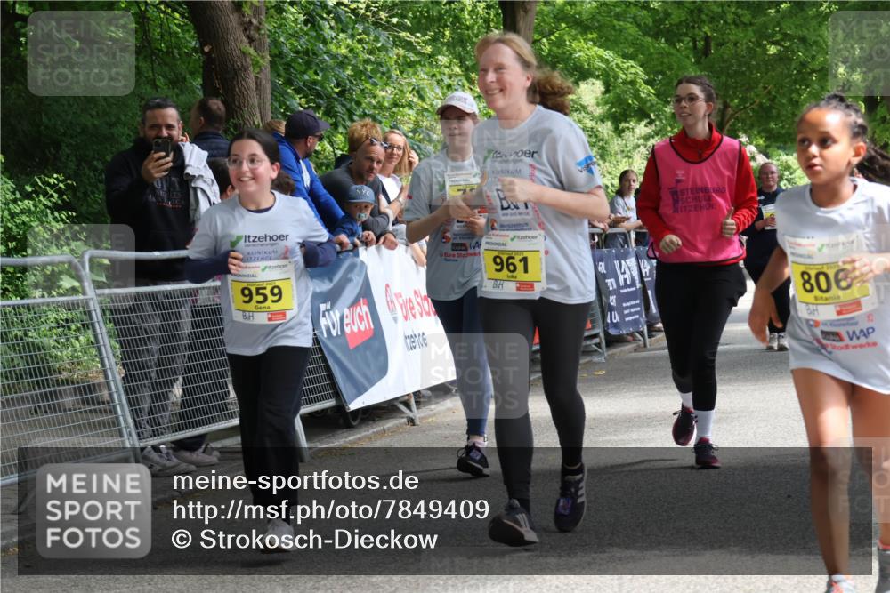17.05.2025 - Störlauf Strokosch-Dieckow http://msf.ph/oto/7849409 17.05.2025 14:16:47 Ziel 959, 961, 806 meine-sportfotos.de
