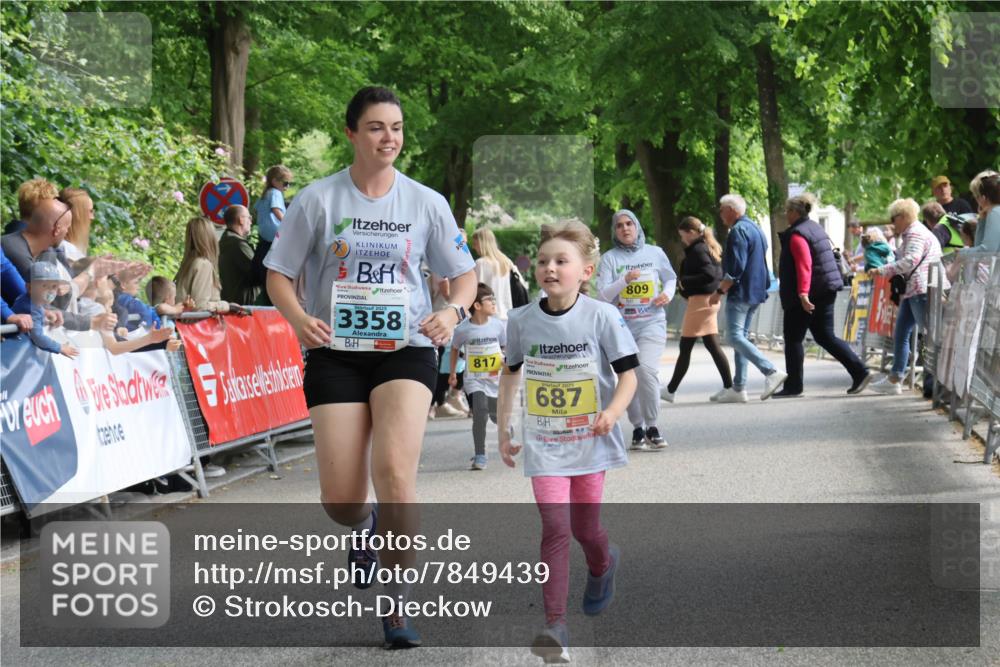 17.05.2025 - Störlauf Strokosch-Dieckow http://msf.ph/oto/7849439 17.05.2025 14:17:25 Ziel 2025, 3358, 817, 687, 809 meine-sportfotos.de