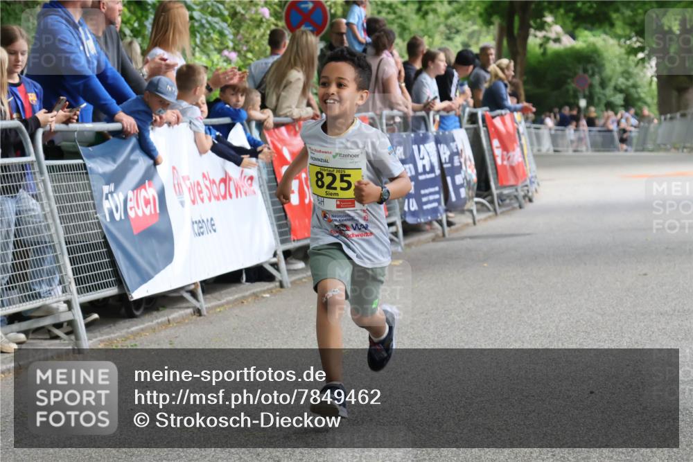 17.05.2025 - Störlauf Strokosch-Dieckow http://msf.ph/oto/7849462 17.05.2025 14:18:04 Ziel 2025, 825 meine-sportfotos.de
