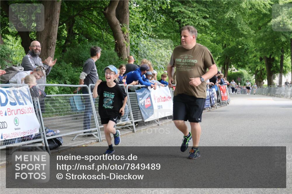 17.05.2025 - Störlauf Strokosch-Dieckow http://msf.ph/oto/7849489 17.05.2025 14:18:45 Ziel 5200 meine-sportfotos.de
