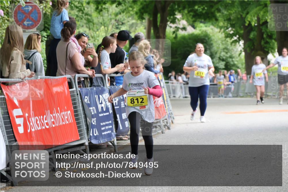 17.05.2025 - Störlauf Strokosch-Dieckow http://msf.ph/oto/7849495 17.05.2025 14:19:03 Ziel 2025, 812, 4, 7, 25524, 811 meine-sportfotos.de