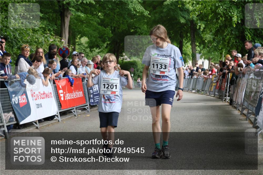 17.05.2025 - Störlauf Strokosch-Dieckow http://msf.ph/oto/7849545 17.05.2025 14:31:47 Ziel 10, 1201, 1133, 124000 meine-sportfotos.de