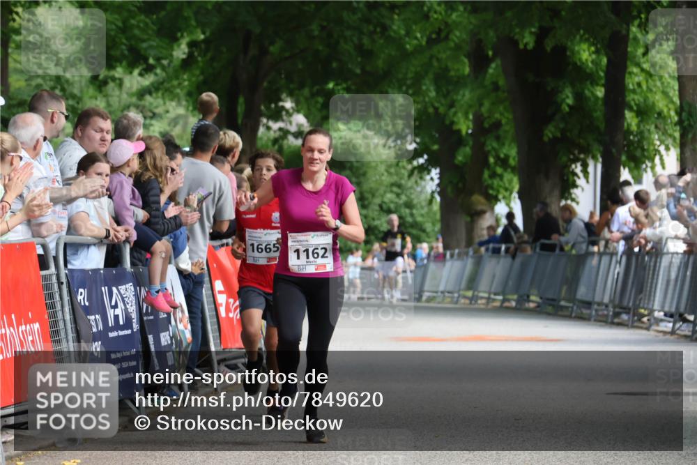 17.05.2025 - Störlauf Strokosch-Dieckow http://msf.ph/oto/7849620 17.05.2025 14:37:47 Ziel 40, 17, 25524, 3, 1665, 1162 meine-sportfotos.de