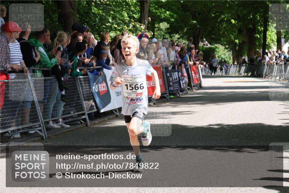 17.05.2025 - Störlauf Strokosch-Dieckow http://msf.ph/oto/7849822 17.05.2025 14:40:34 Ziel 2025, 1566 meine-sportfotos.de