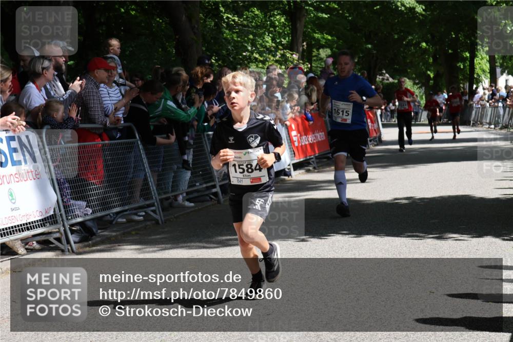 17.05.2025 - Störlauf Strokosch-Dieckow http://msf.ph/oto/7849860 17.05.2025 14:41:08 Ziel 2025, 1584, 1615 meine-sportfotos.de