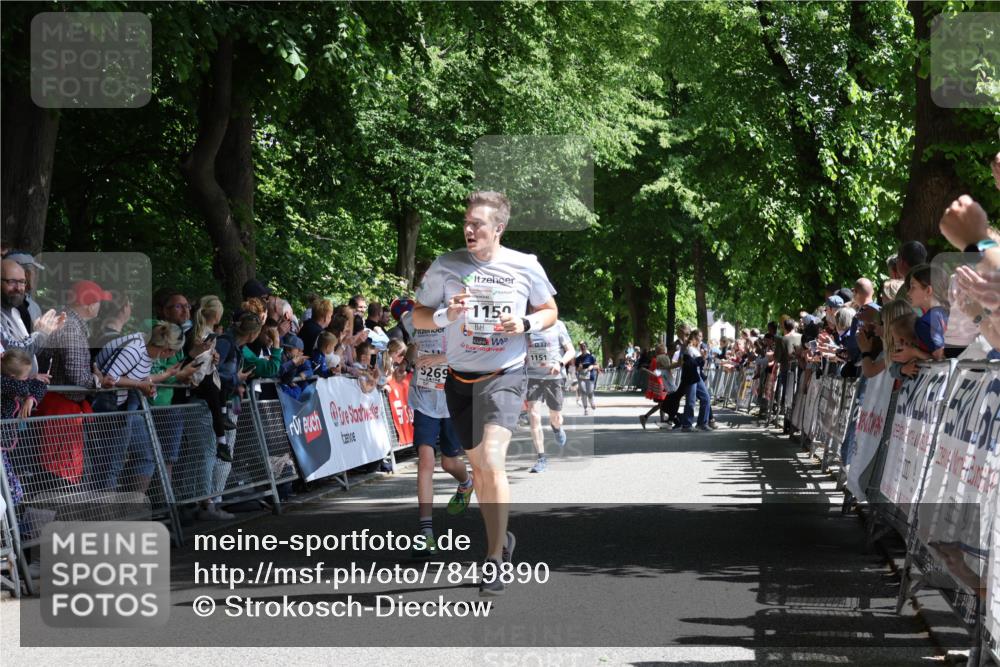 17.05.2025 - Störlauf Strokosch-Dieckow http://msf.ph/oto/7849890 17.05.2025 14:41:22 Ziel 1150, 1151, 269 meine-sportfotos.de