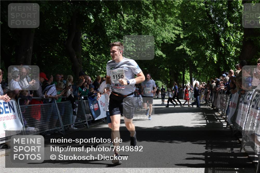 17.05.2025 - Störlauf Strokosch-Dieckow http://msf.ph/oto/7849892 17.05.2025 14:41:23 Ziel 1150, 1151 meine-sportfotos.de