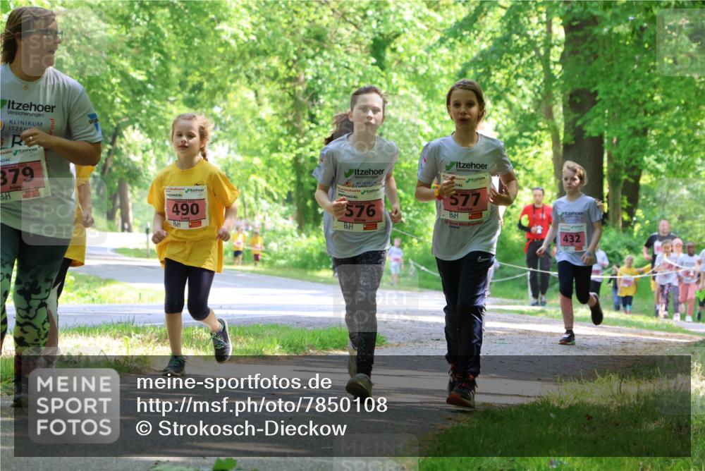 17.05.2025 - Störlauf Strokosch-Dieckow http://msf.ph/oto/7850108 17.05.2025 13:57:41 Laufen 20, 379, 490, 2576, 577, 432 meine-sportfotos.de