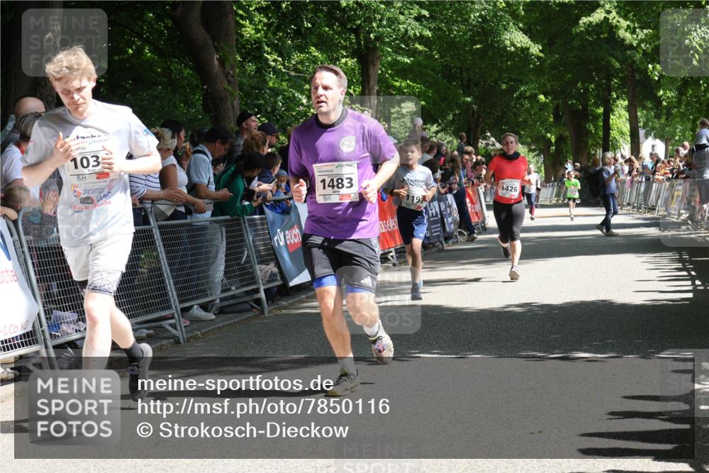 17.05.2025 - Störlauf Strokosch-Dieckow http://msf.ph/oto/7850116 17.05.2025 14:43:03 Ziel 103, 1483, 119, 1426 meine-sportfotos.de