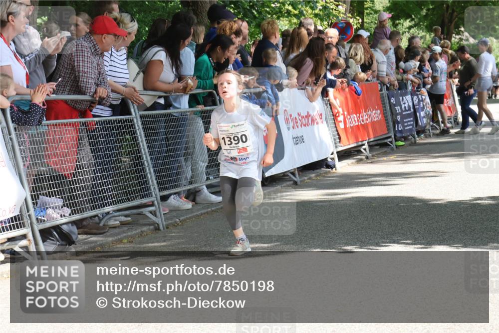 17.05.2025 - Störlauf Strokosch-Dieckow http://msf.ph/oto/7850198 17.05.2025 14:43:46 Ziel 2025, 1390 meine-sportfotos.de