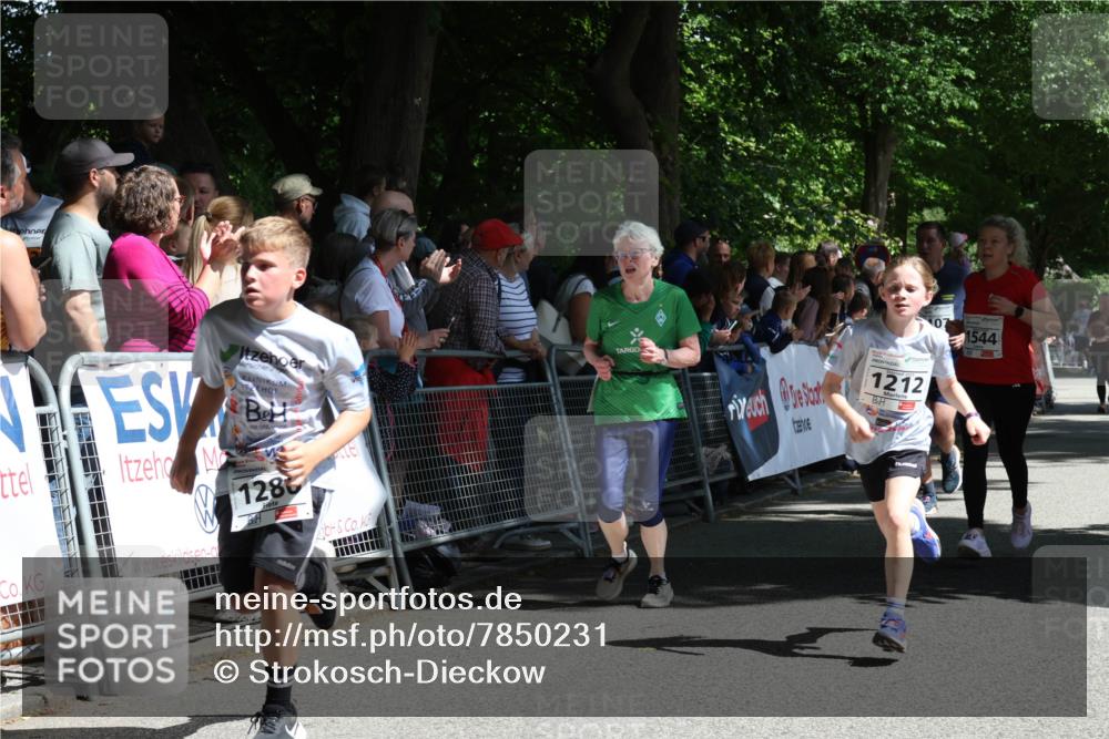 17.05.2025 - Störlauf Strokosch-Dieckow http://msf.ph/oto/7850231 17.05.2025 14:44:08 Ziel 128, 1212, 1544 meine-sportfotos.de