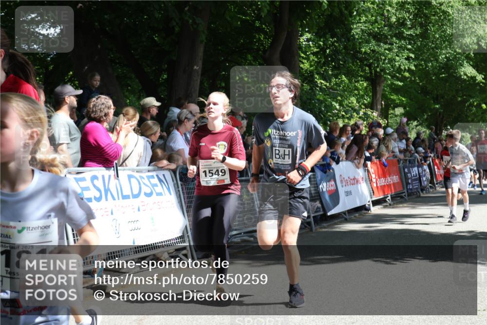 17.05.2025 - Störlauf Strokosch-Dieckow http://msf.ph/oto/7850259 17.05.2025 14:44:17 Ziel 2025, 181, 33, 1549, 1520 meine-sportfotos.de