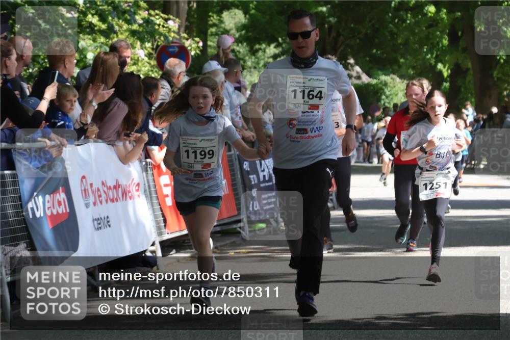 17.05.2025 - Störlauf Strokosch-Dieckow http://msf.ph/oto/7850311 17.05.2025 14:44:37 Ziel 2025, 1199, 10, 2025, 1164, 1251 meine-sportfotos.de