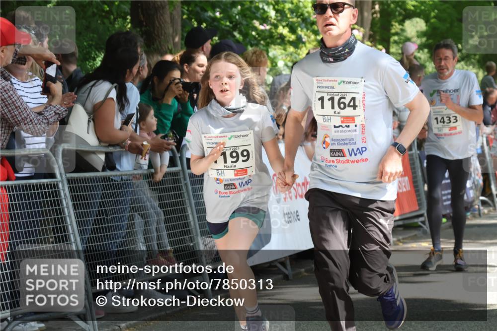 17.05.2025 - Störlauf Strokosch-Dieckow http://msf.ph/oto/7850313 17.05.2025 14:44:38 Ziel 2025, 199, 2025, 1164, 25, 1433 meine-sportfotos.de