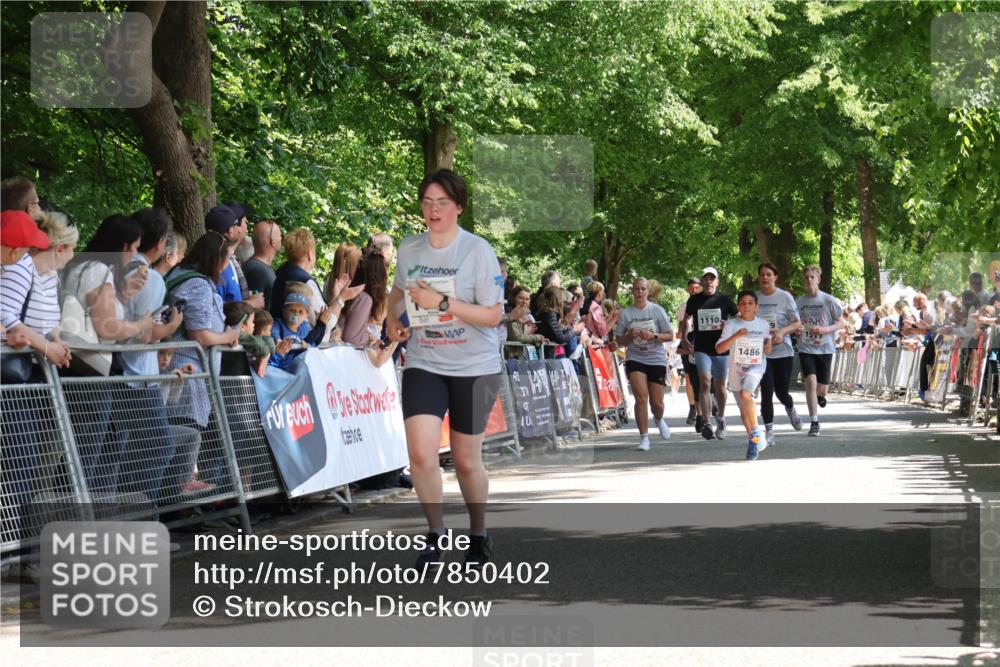 17.05.2025 - Störlauf Strokosch-Dieckow http://msf.ph/oto/7850402 17.05.2025 14:45:34 Ziel 1110, 15, 1486 meine-sportfotos.de