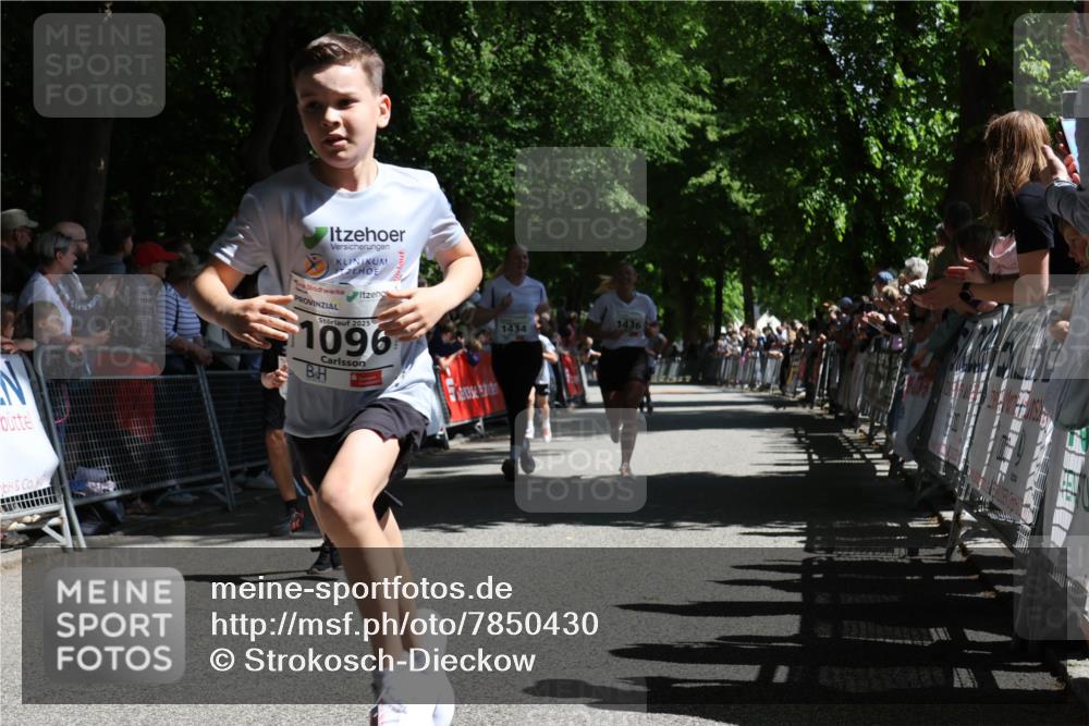17.05.2025 - Störlauf Strokosch-Dieckow http://msf.ph/oto/7850430 17.05.2025 14:45:42 Ziel 2025, 1096, 1436, 1434 meine-sportfotos.de