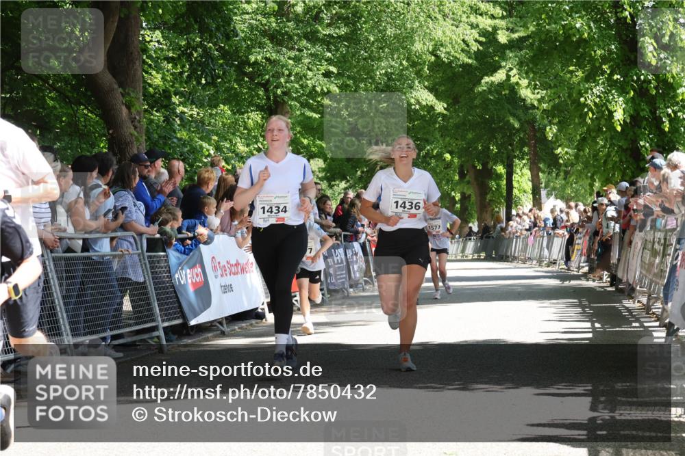 17.05.2025 - Störlauf Strokosch-Dieckow http://msf.ph/oto/7850432 17.05.2025 14:45:43 Ziel 1434, 1436, 1577 meine-sportfotos.de