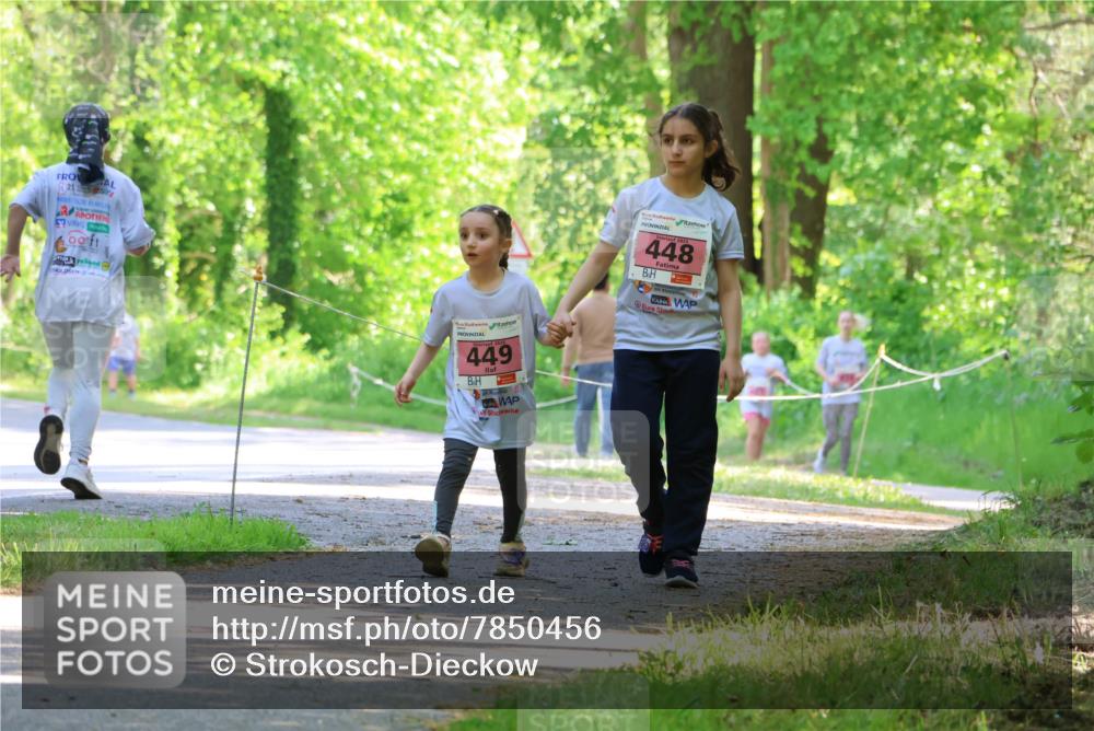 17.05.2025 - Störlauf Strokosch-Dieckow http://msf.ph/oto/7850456 17.05.2025 14:00:59 Laufen 25, 449, 448 meine-sportfotos.de