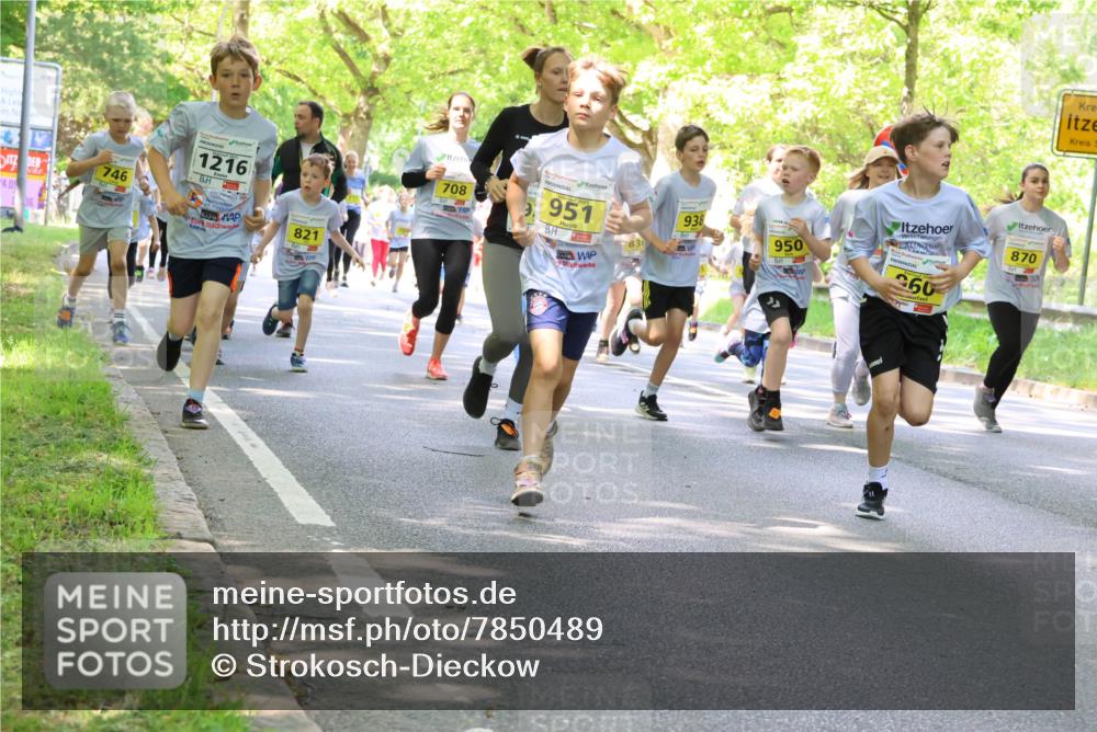 17.05.2025 - Störlauf Strokosch-Dieckow http://msf.ph/oto/7850489 17.05.2025 14:01:20 Laufen 4, 09, 746, 1216, 821, 708, 2025, 951, 938, 836, 950, 60, 870 meine-sportfotos.de