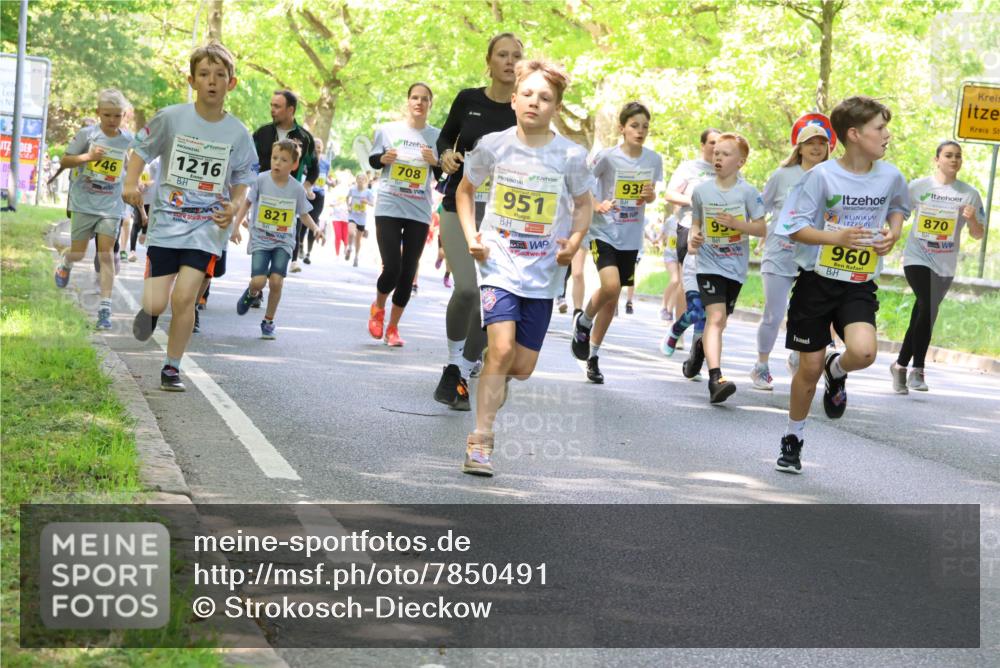 17.05.2025 - Störlauf Strokosch-Dieckow http://msf.ph/oto/7850491 17.05.2025 14:01:20 Laufen 746, 1216, 821, 708, 2025, 951, 932, 95, 960, 870 meine-sportfotos.de