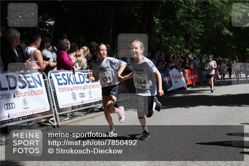 17.05.2025 - Störlauf Strokosch-Dieckow http://msf.ph/oto/7850492 17.05.2025 14:46:18 Ziel 1, 0000, 1571, 1564, 1373 meine-sportfotos.de