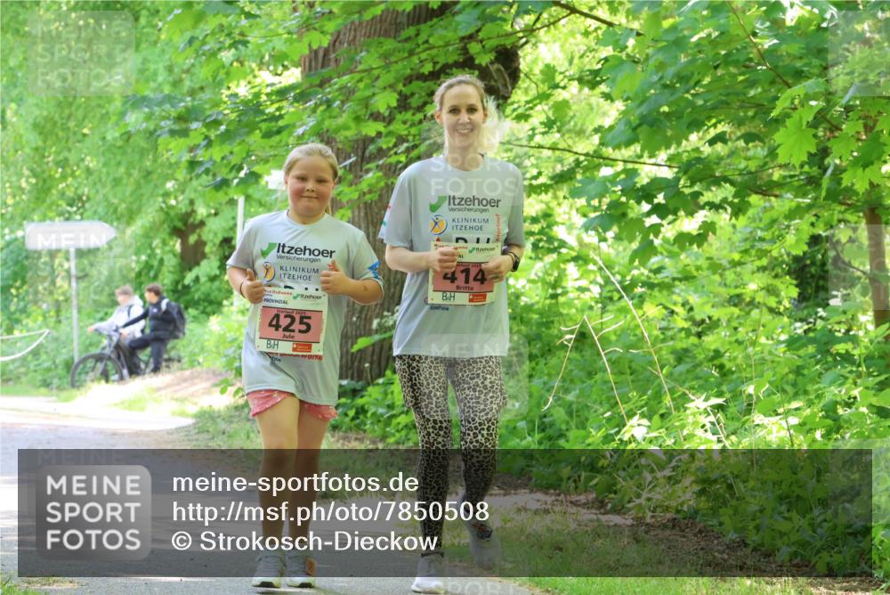 17.05.2025 - Störlauf Strokosch-Dieckow http://msf.ph/oto/7850508 17.05.2025 14:01:28 Laufen 425, 09, 414 meine-sportfotos.de